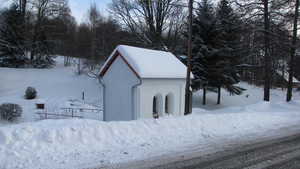 kaple v Dolnních Nivách