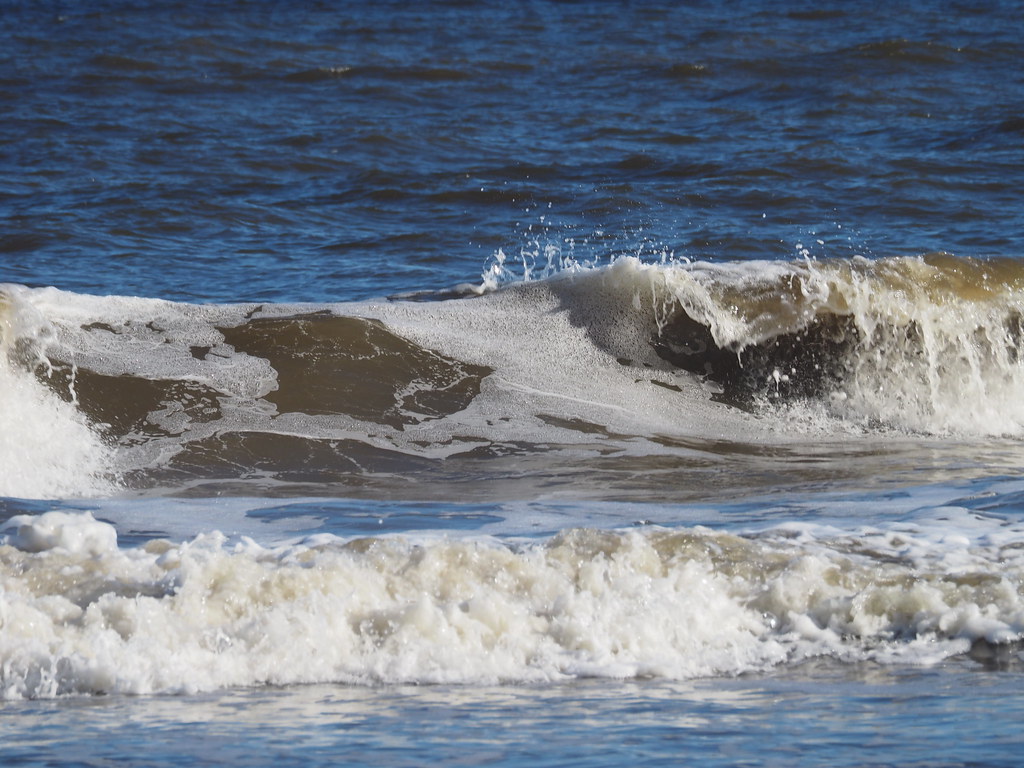 Wavebreak | OLYMPUS DIGITAL CAMERA | carlinsc | Flickr