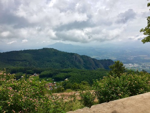 Yercaud by Maurya Rohit, Yercaud is a hill station in Salem District, in Tamil Nadu, India. It is located in the Shevaroys ra