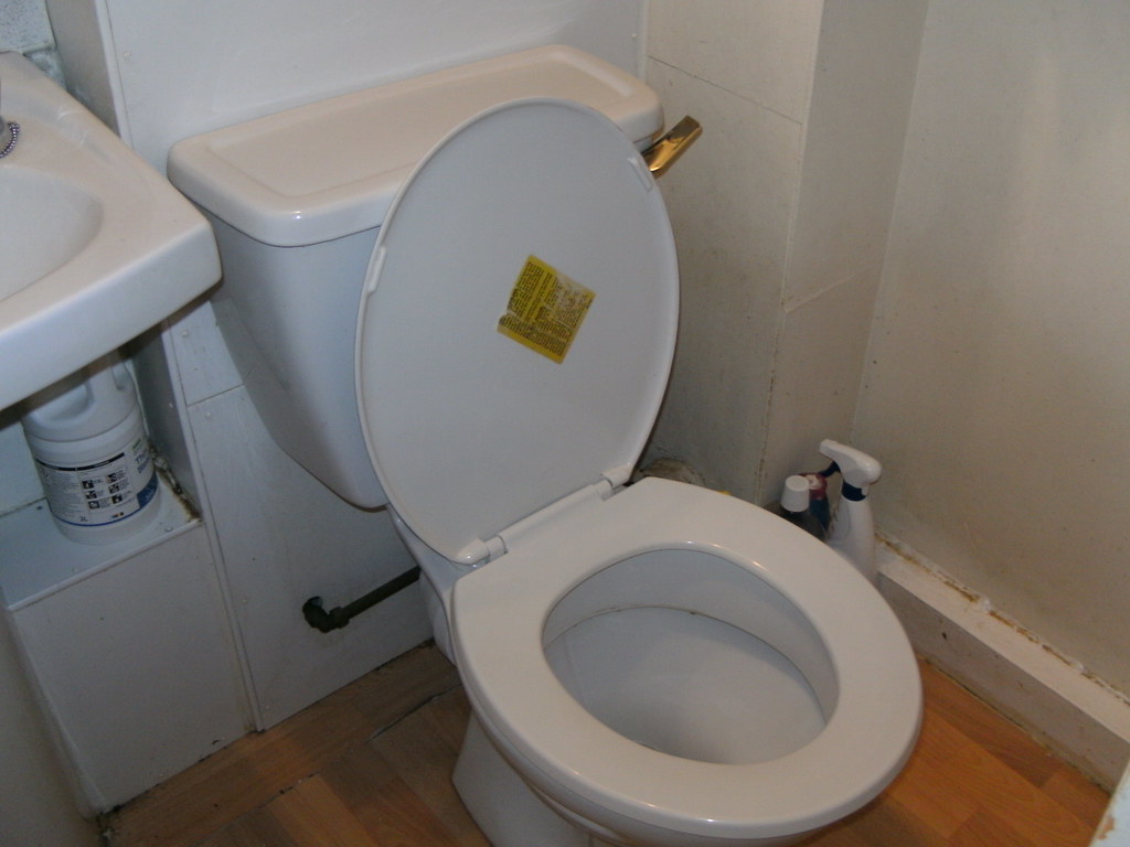 After - Clean toilet
