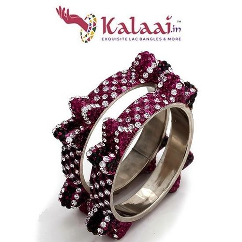 Free Shipping+COD available.Place your order @ www.kalaai.in or at whatsapp no.  07073993165.#lac #Bangles #Rajasthani #Beautiful | by kalaai.bangles