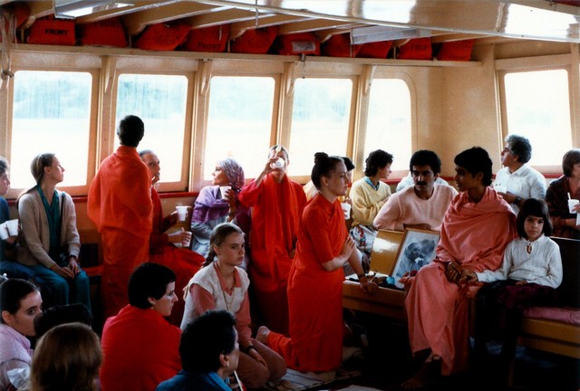 Swami Chidvilasananda in Sydney 1983