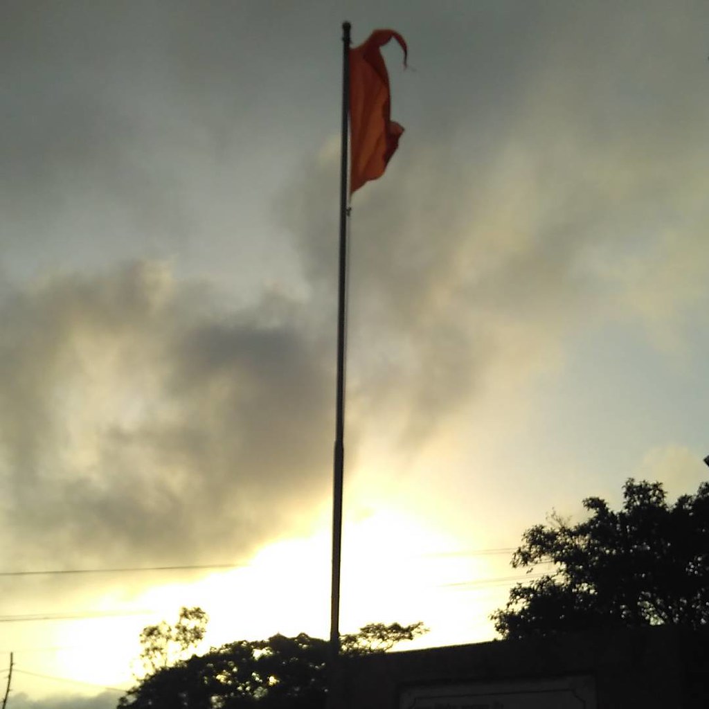Flag of Maratha empire #flag #sunset #cloud #marathaempire… | Flickr