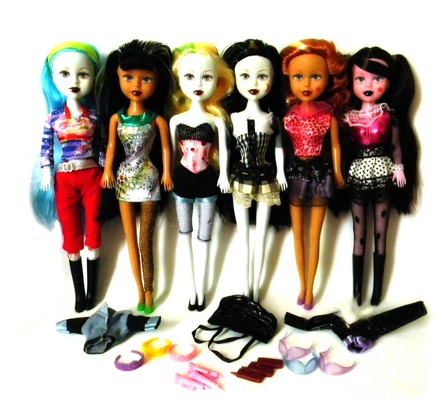 Gothic Angels:  Monster High knock-offs -- Ghoulia, Cleo, Lagoona, Frankie, Clawdeen & Draculaura