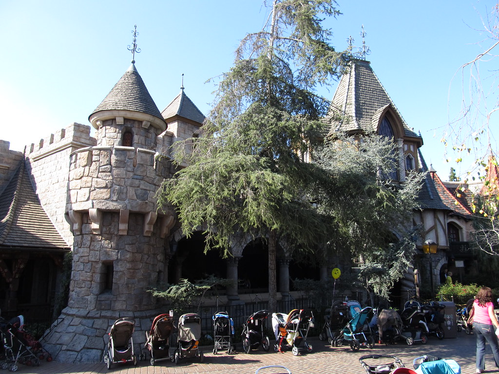 Fantasyland, Disneyland, Anaheim, California | Fantasyland i… | Flickr