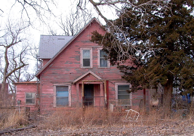 Pink House Abandoned