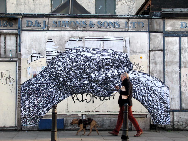 street art & graffiti - London - Gaia