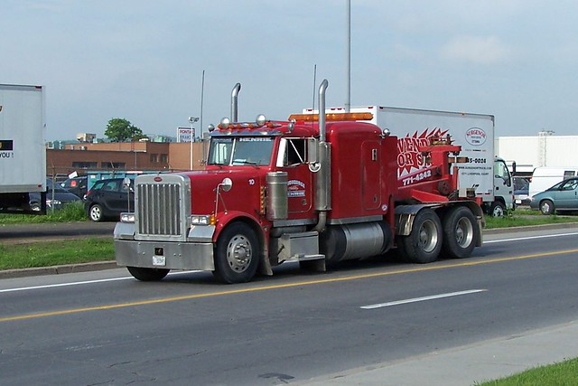 Red Peterbilt Tow Truck Gatineau, Quebec 05302006 ©Ian A. McCord