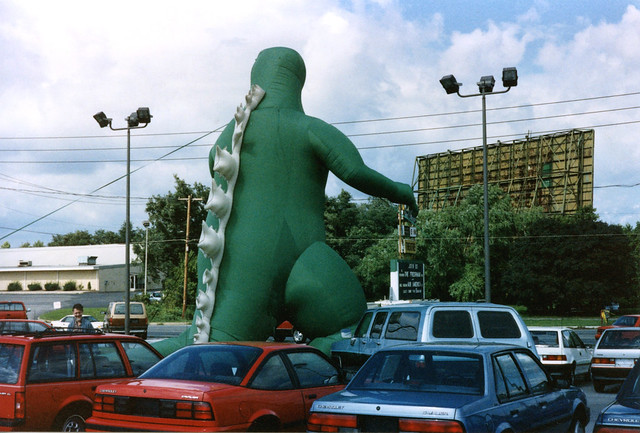 American GODZILLA heads for the Silver Spring (Pennsylvania) Drive In.