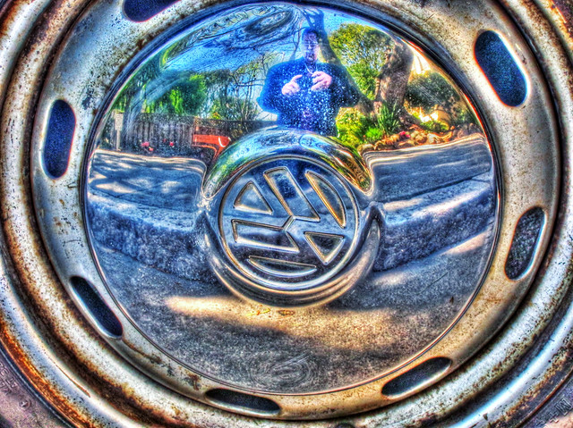 Hubcap Reflections Hdr