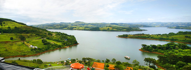 Panorama da barragem de Itá