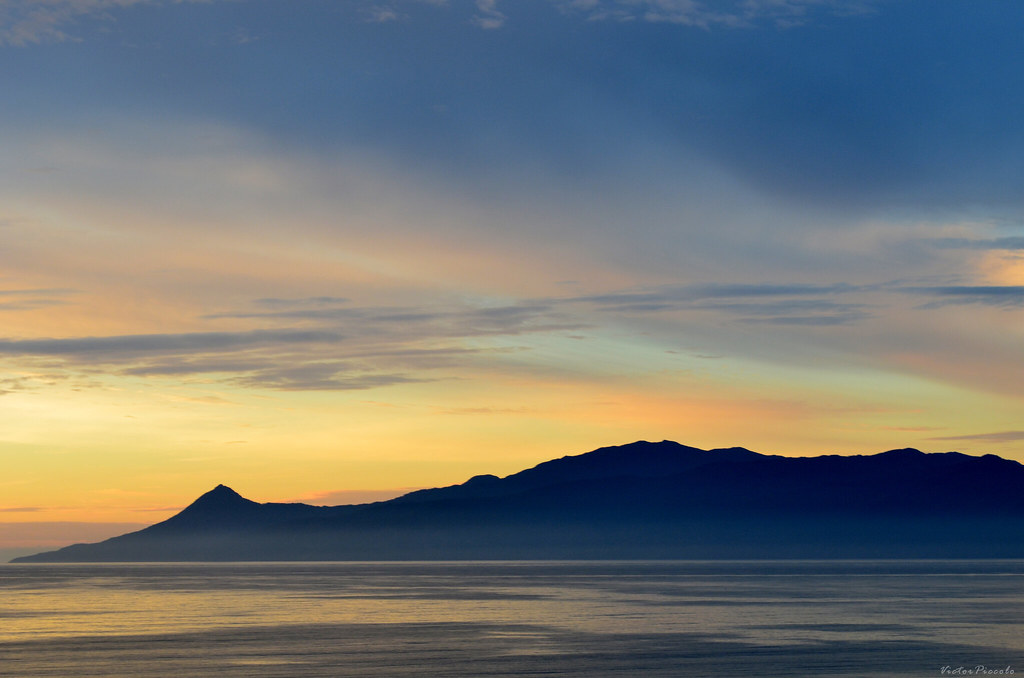 A bela ilha e o seu bom dia. | Nascer do Sol em Ilhabela - S… | Flickr
