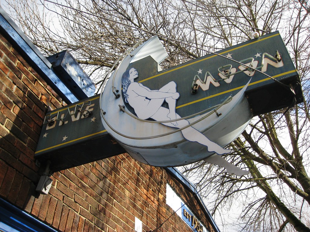 Blue Moon Tavern sign | An icon of the University District o… | Flickr