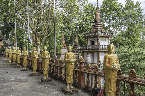 krongpreahsihanouk sihanoukville cambodia kh watkrom pagoda watkrompagoda monks buddhist buddhism buddha