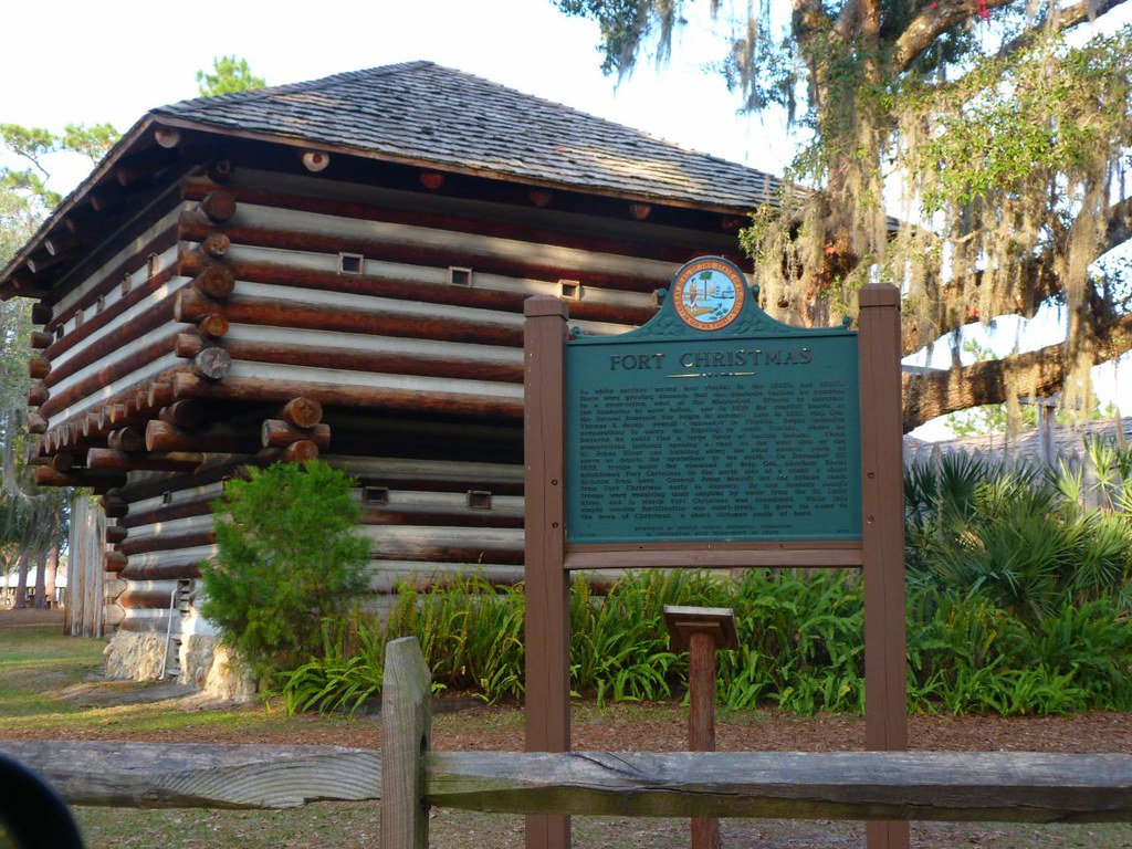 Fort Christmas. Photo by boxer_bob; (CC BY-NC-ND 2.0)