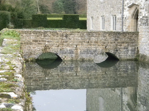 Bridge at Ightam Mote Or is it Eye-tam ? A waterlily and a line of ducklings would have transformed this photo! Borough Green to Sevenoaks