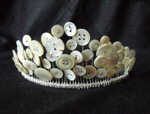 button tiara | by *ElsieJones*