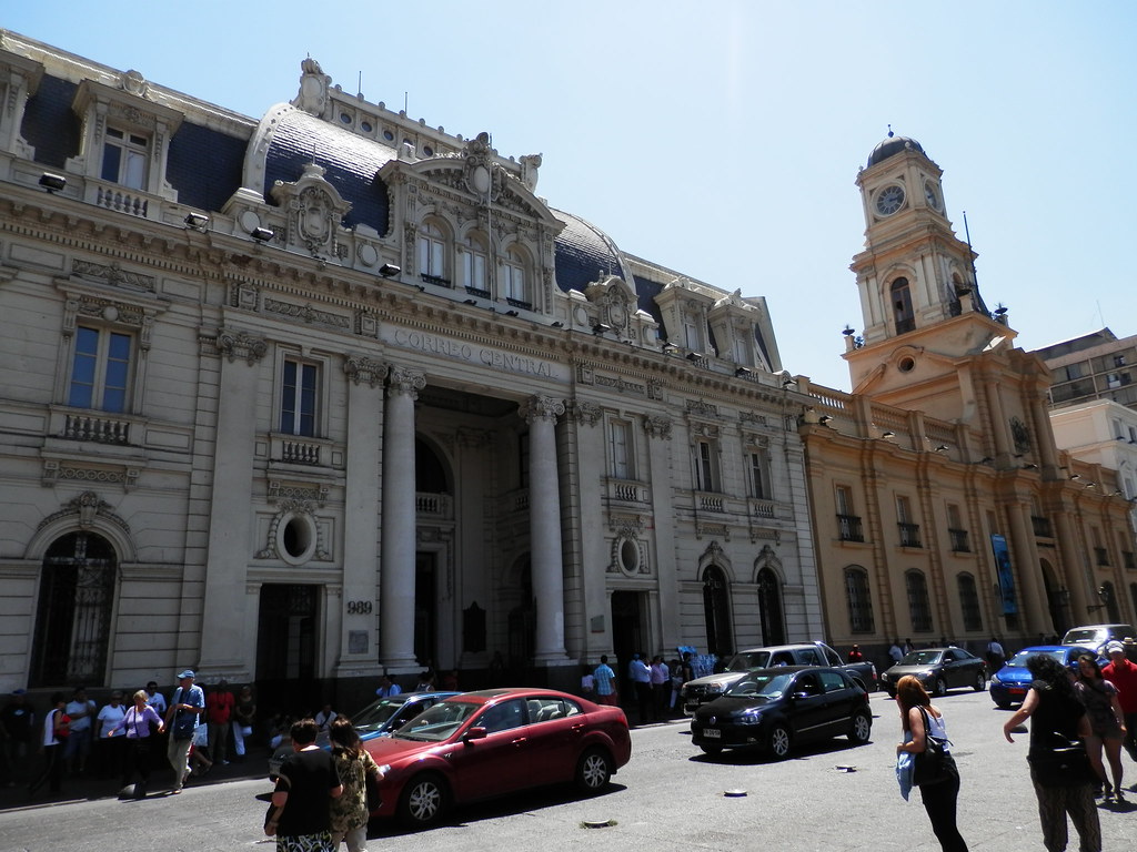 Correo Central (Central Post office) - Palacio de Real Audencia
