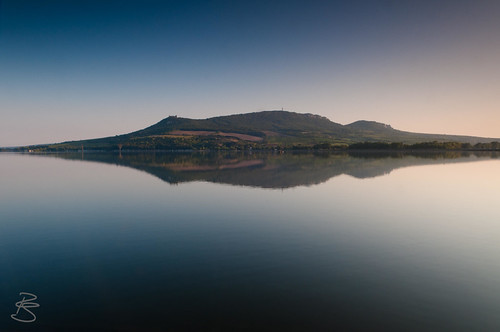 Sunset on Nové Mlýny reservoirs by medXtreme, sunset sun mountain mountains reflection berg reflex wasser europa europe sonnenuntergang lakes tsch