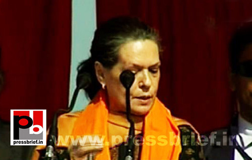Congress President Sonia Gandhi in Gurdaspur, Punjab (8)