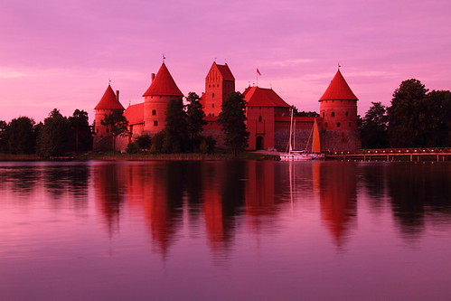 sunset castle twilight europe dusk baltic 城 lithuania vilnius trakai lietuva リトアニア バルト三国 trakus ビリニュス trakusalospilis トラカイ ヴィリニュス