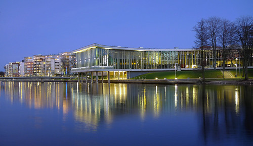 Stadsbiblioteket i Halmstad | liljekvistp | Flickr