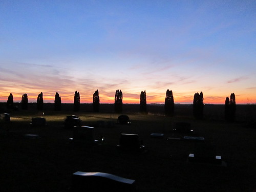 sunset cemetery scenery dusk headstones iowa graves local marengo smalltown ohiocemetery canonpowershots95