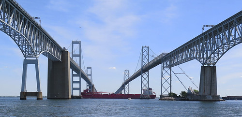 Harmen Oldendorf Passing Under the Bridge | by qt flickr