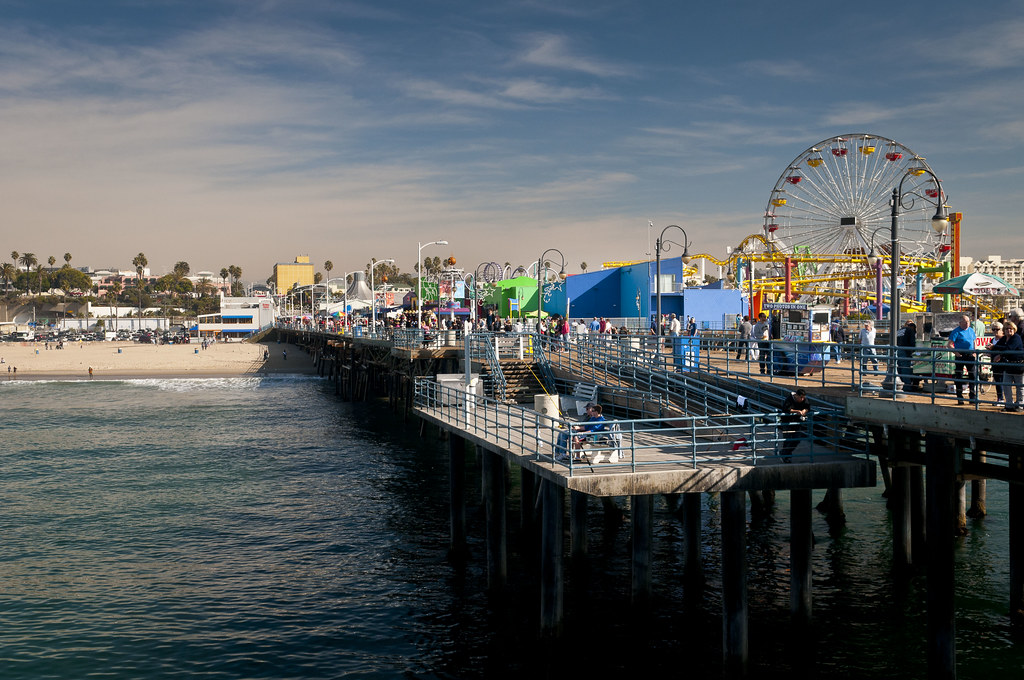 Santa Monica Pier by PhiiiiiiiL