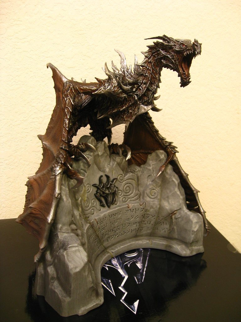 Alduin Skyrim Dragon Statue Skyrim Collectors D&D Pathfinder colossal gargantuan 