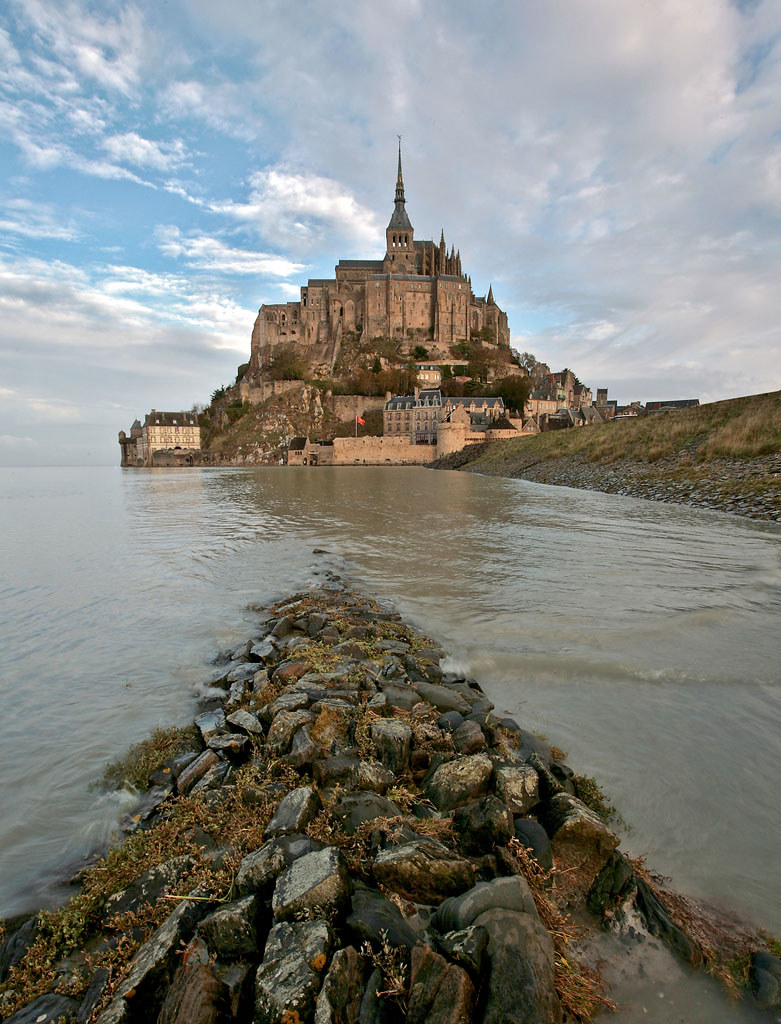 Marée haute au Mont-saint-Michel | canon 5d 17mm f 22 1/8 50… | Flickr