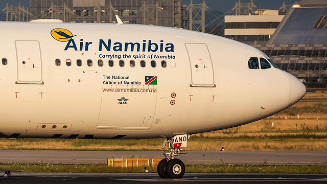 Air Namibia V5-ANO cbc-5944