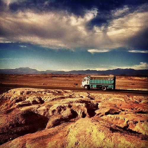 Will we catch it? #desert #marroco #igersmarrakech #sasep #clouds #travel #truck by JoseZelada, square squareformat sutro iphoneography instagramapp uploaded:by=instagram foursquare:venue=4cc69f33