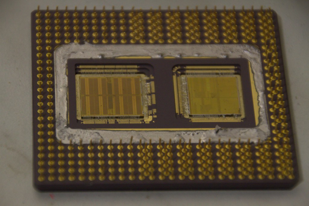 Intel a6. Pentium Pro l3?. 1995 Г. фирма Intel выпустила микропроцессор Pentium Pro.. Pentium Pro радиатор. CPU 686.