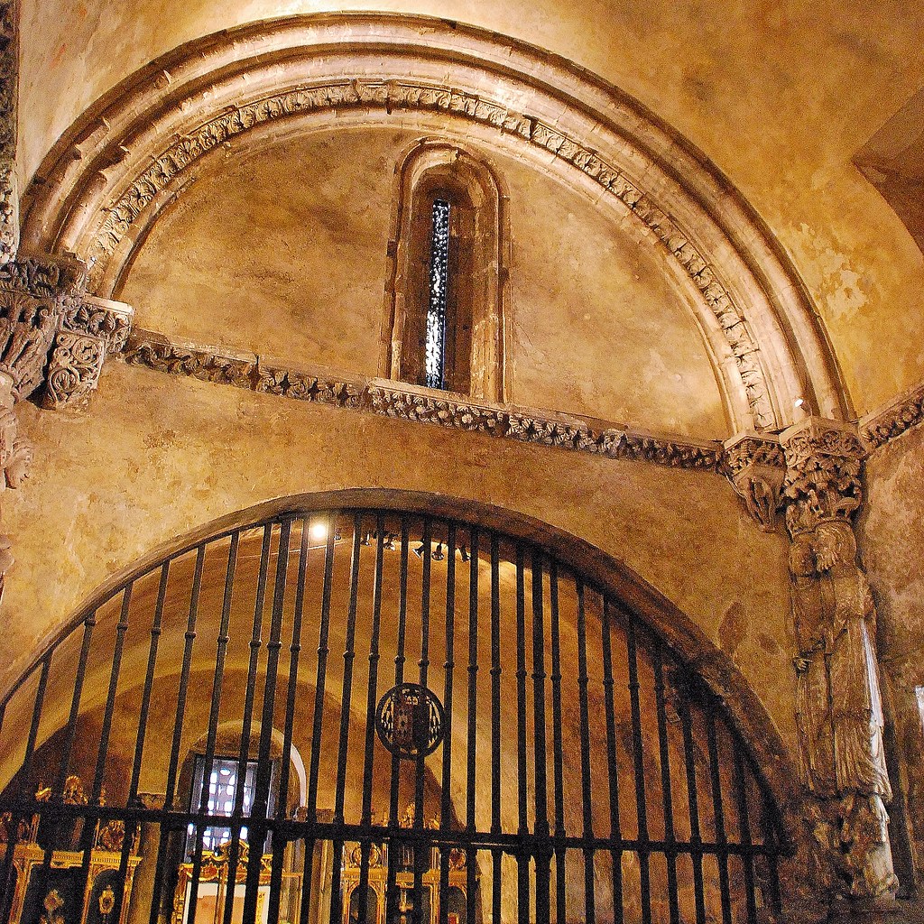 11 Catedral de Oviedo Cámara Santa 1059