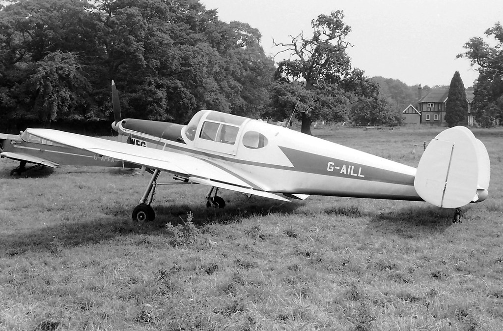 G-AILL | Miles M.38 Messenger 2A, (Wfu by 1973), Old Warden … | Flickr