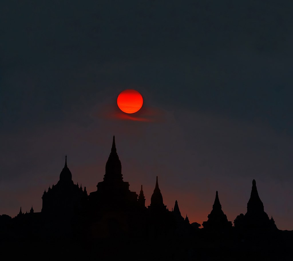 Bagan twilight by Tati@
