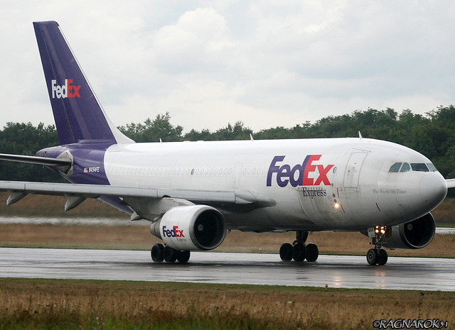 A310-200F_FedEx_N454FE-002
