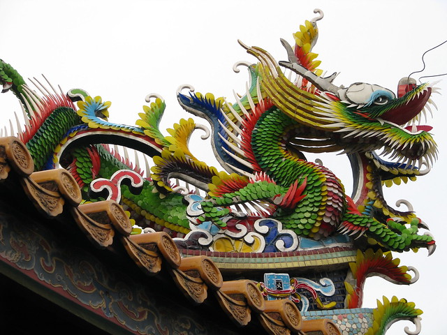 Yokohama 横浜 - Chinatown 中華街 - Kanteibyo 关帝庙 - Dragon wood  Sculpture 竜の木彫り
