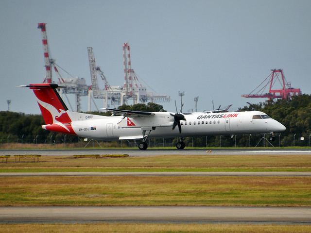 VH-QOJ 'Riverina' Bombardier Dash 8-Q402 QantasLink (Sunstate Airlines)