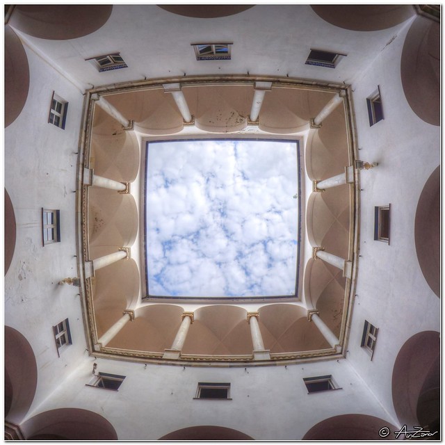 Palazzo Ducale fisheye - a window on the sky 2011-06-16 085120_hdr_filtered_square