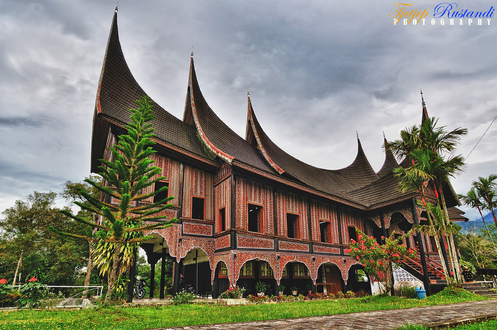 Minangkabau traditional house | Rumah gadang (Minangkabau: '… | Flickr