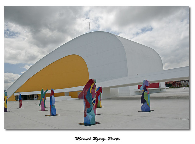 Centro Cultural Internacional Oscar Niemeyer -Avilés (Principado de Asturias)