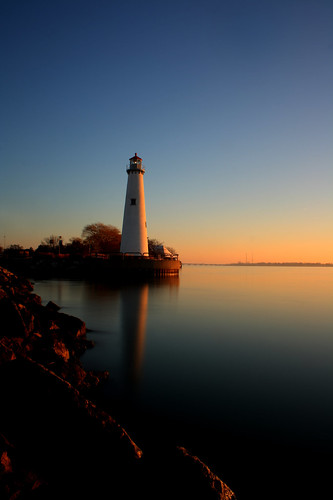 longexposure lighthouse sunrise river michigan detroit earlymorning replica explore le nd riverfront detroitriver tawas chenepark tricentennialstatepark flickrexplore neutraldensity explored mikekline michaelkline tricentennialpark detroitlighthouse detroitmarina notkalvin notkalvinphotography