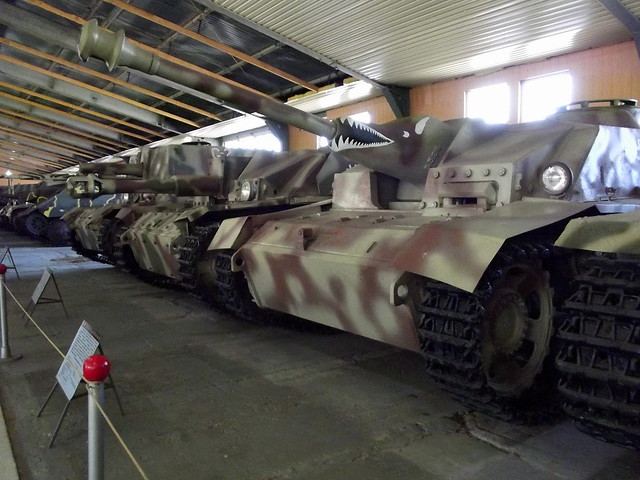 Tanks & Armoured vehicles