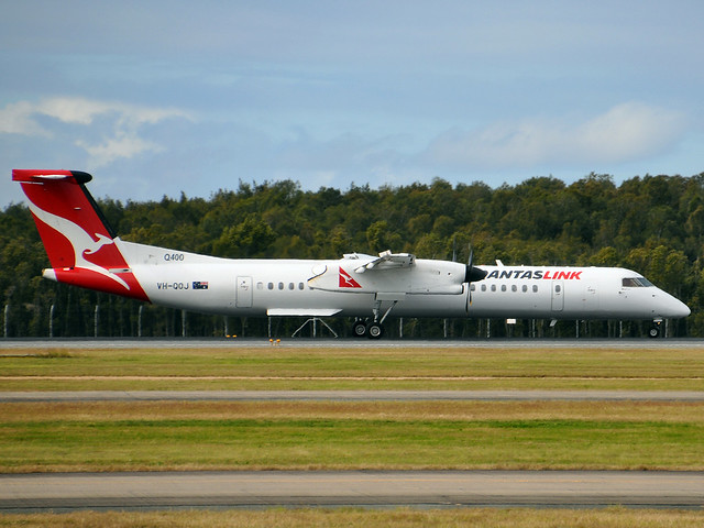 VH-QOJ 'Riverina' Bombardier Dash 8-Q402 QantasLink (Sunstate Airlines)