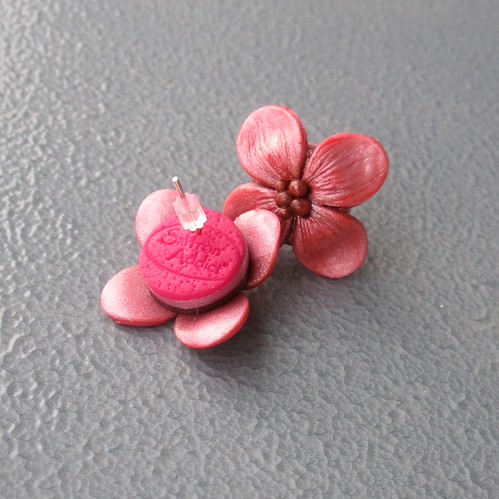 Hydrangea earrings | by Saffron Addict