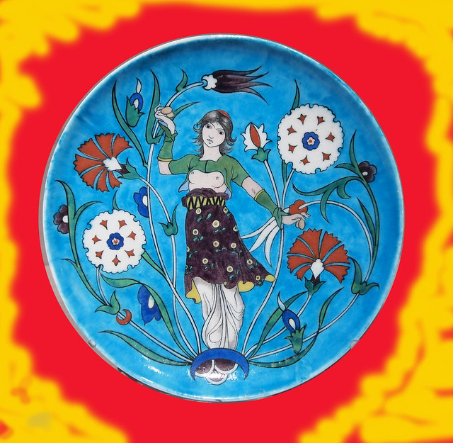 Faience plate, Detroit Institute of Arts