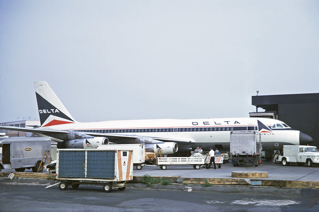 N8803E Convair 880-22-2 Delta Air Lines JFK 09JUL70