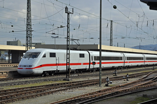 ICE 401 075-7 am 05.03.2014 beim Badischen Bahnhof in Basel.